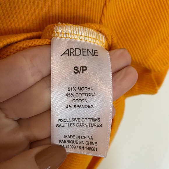 Ardene Yellow T-Shirt with Collar and Front Zip - Picture 7 of 7